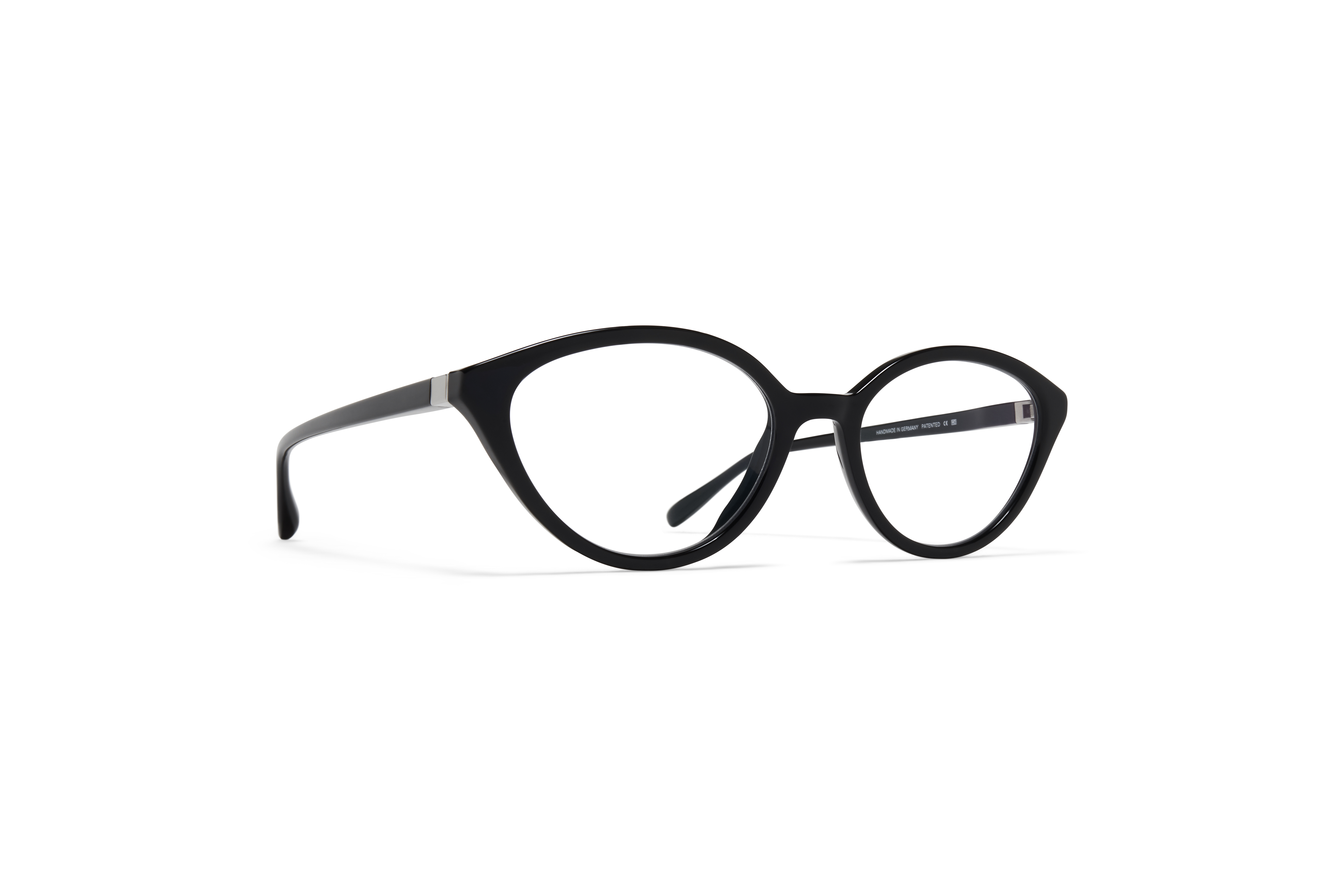 NURIA - C210 Black/Pearl alternate angle
