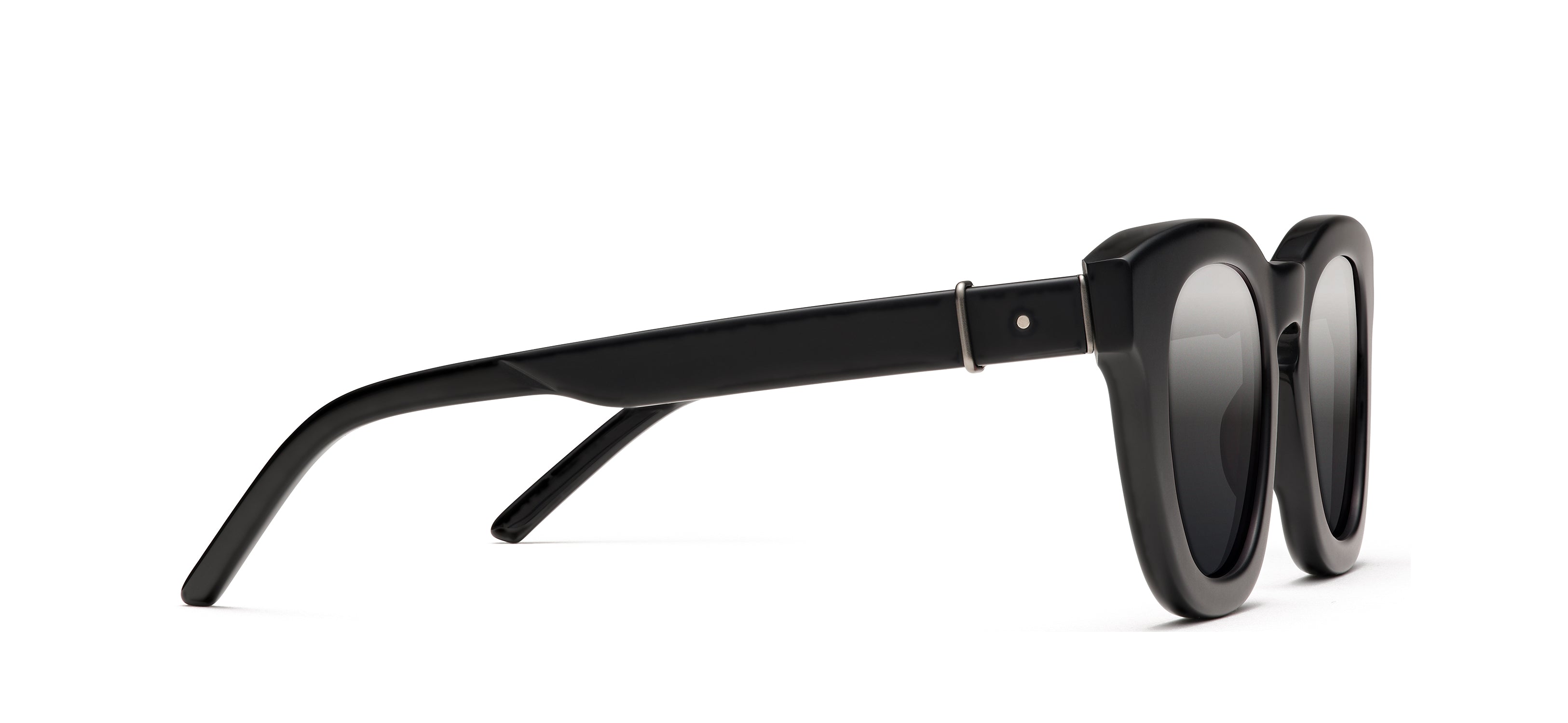 RMNYC 5015 - Matte Black 10M alternate angle