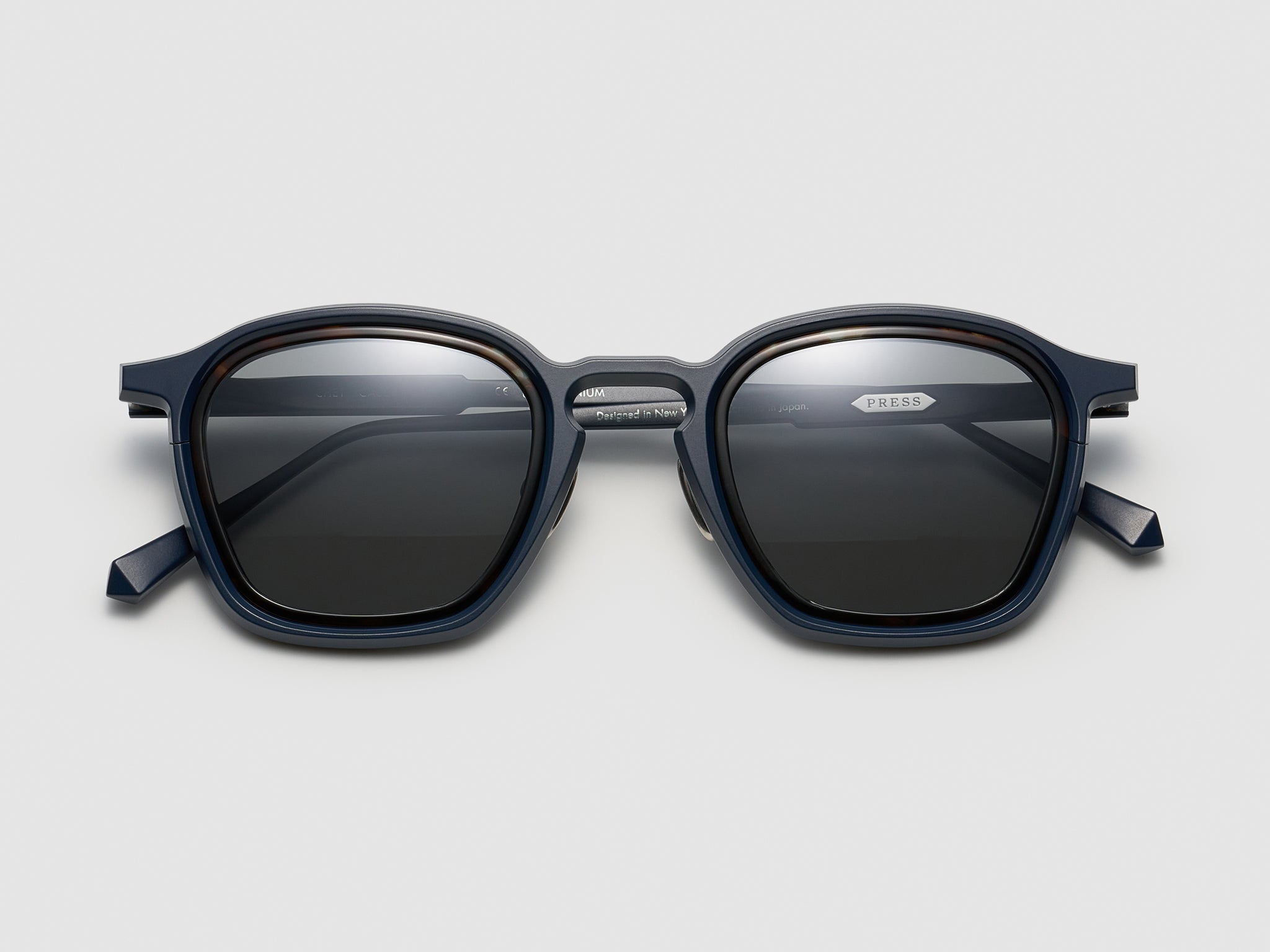 Blue Noir - CA004