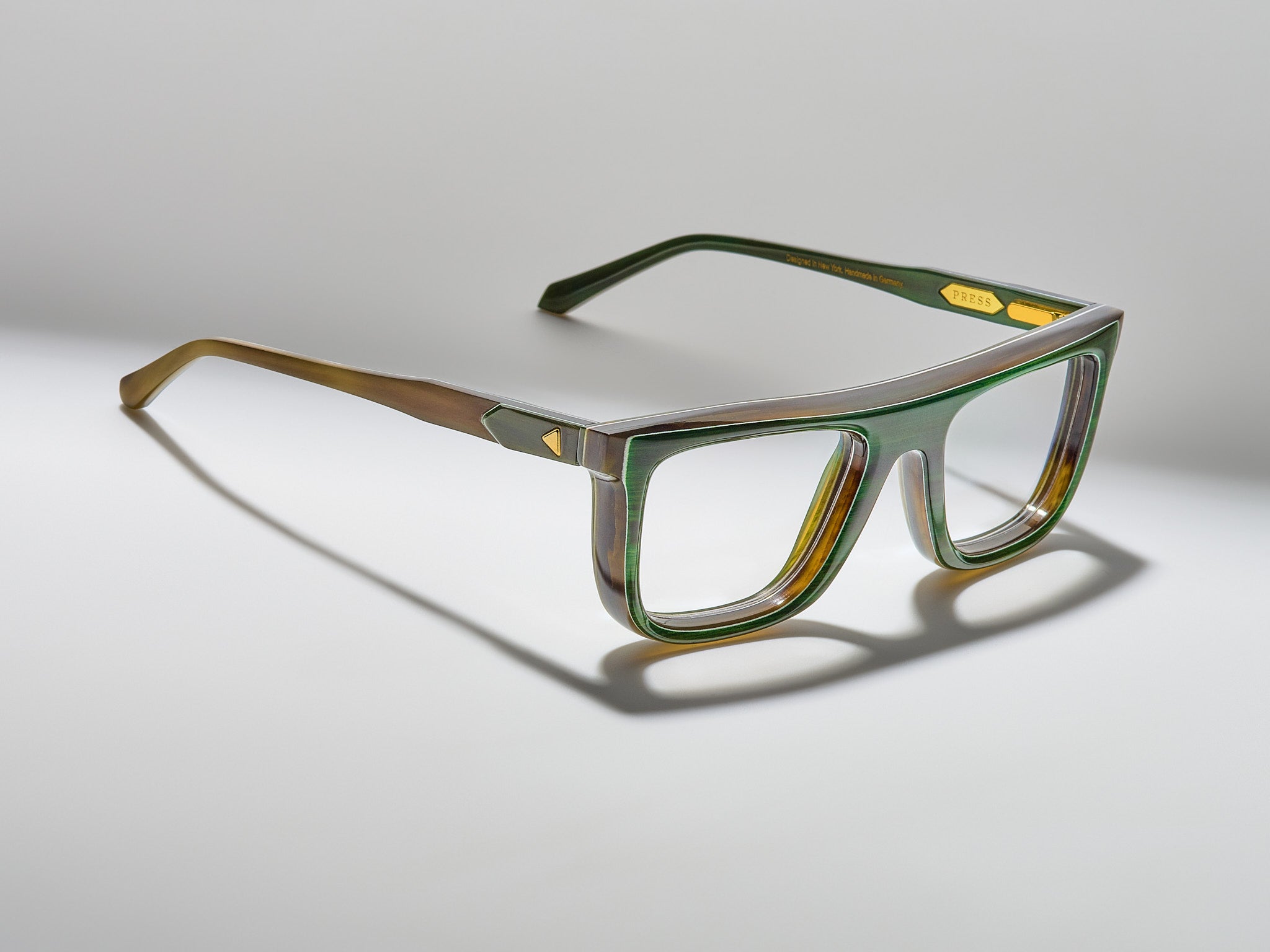 Mamba Horn - Green - JP010 alternate angle