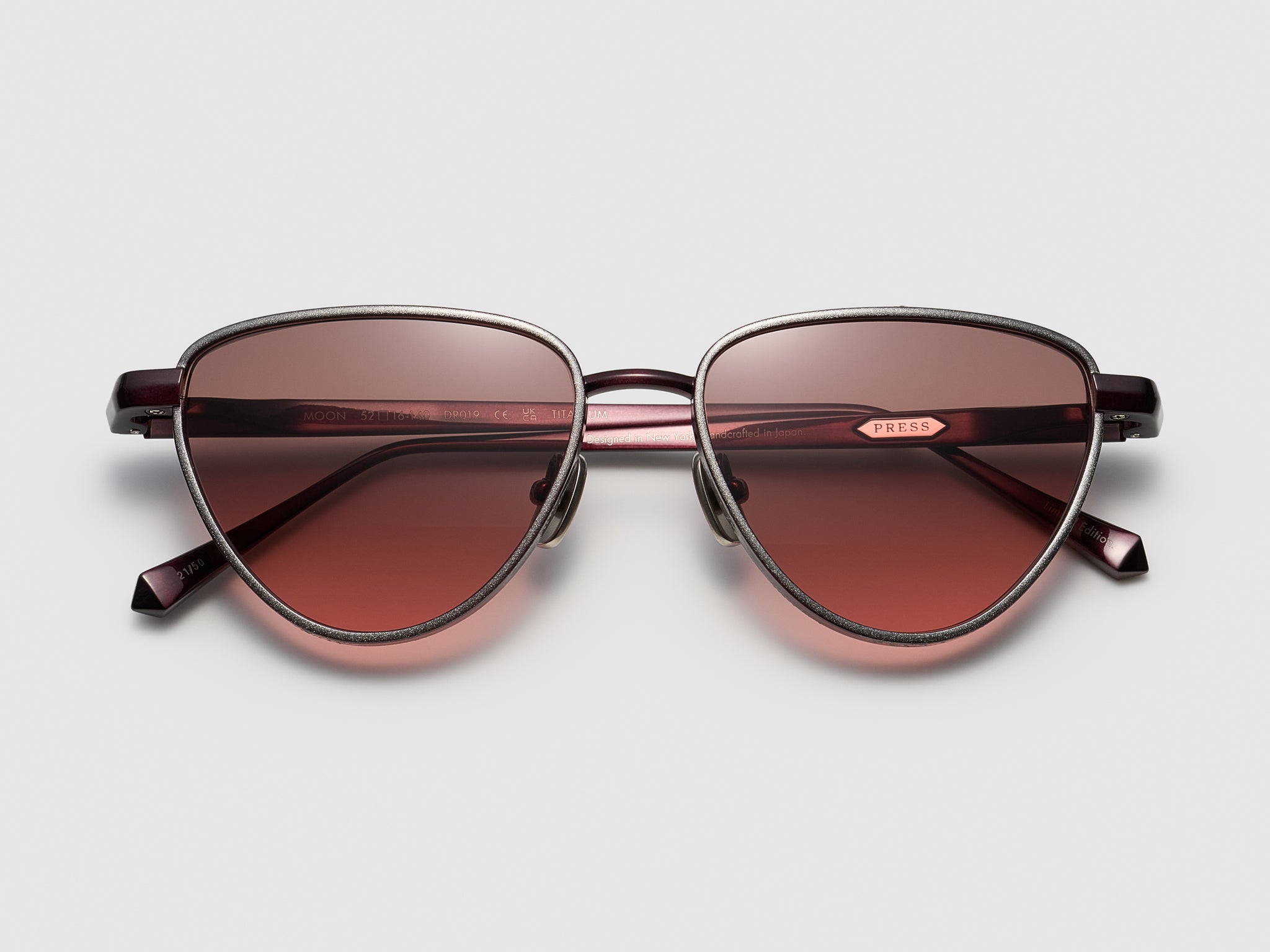 Burgundy Platinum Leaf - DR019