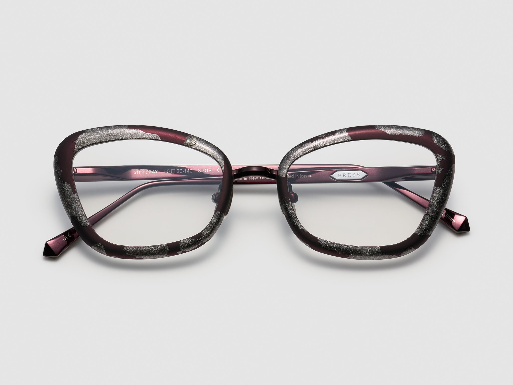 Burgundy Platinum Leaf - ST019
