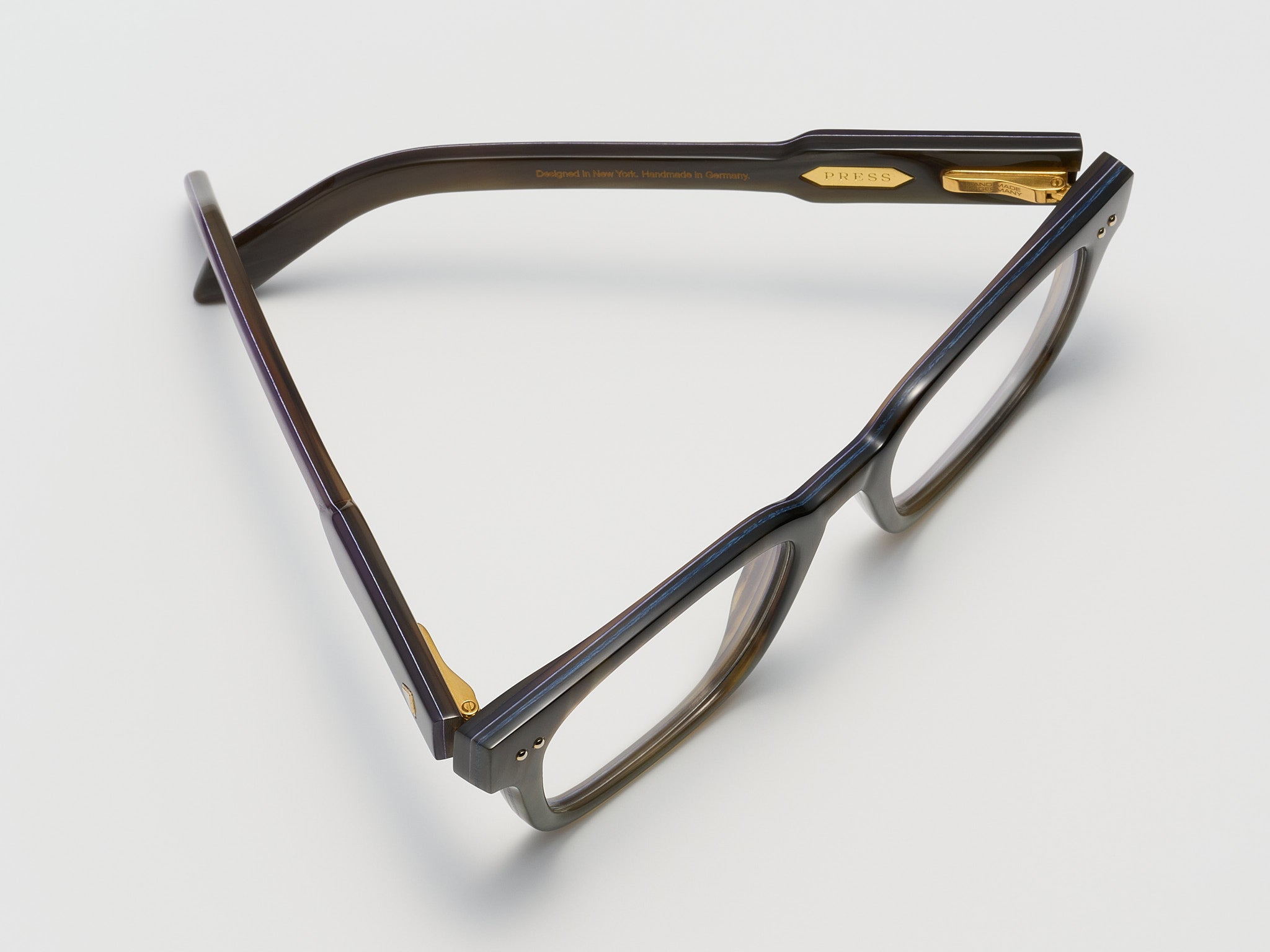 The Genius Horn - Black - JP002 alternate angle